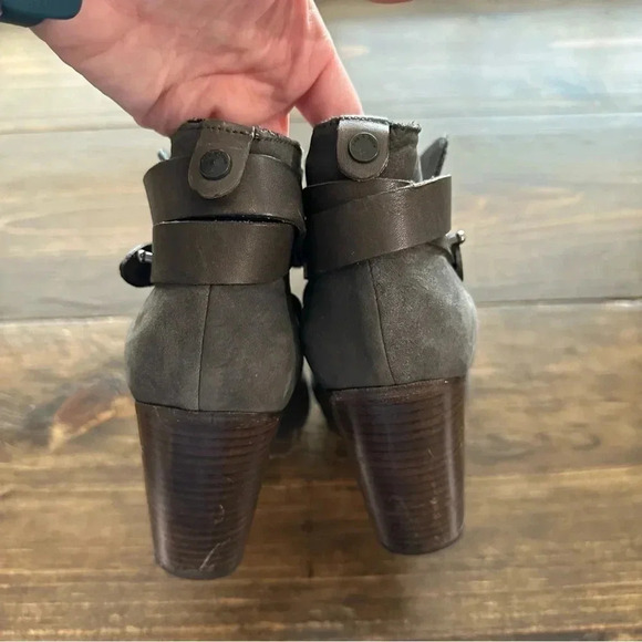 Rag & Bone Women's Harrow Gray Distressed Suede Ankle Boots Size 39, US 9 GUC - Picture 8 of 13